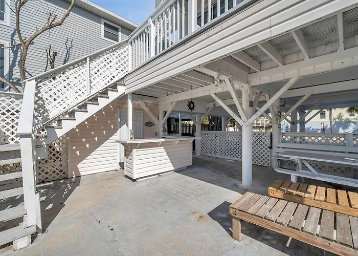 19802 Gulf Blvd Unit B *