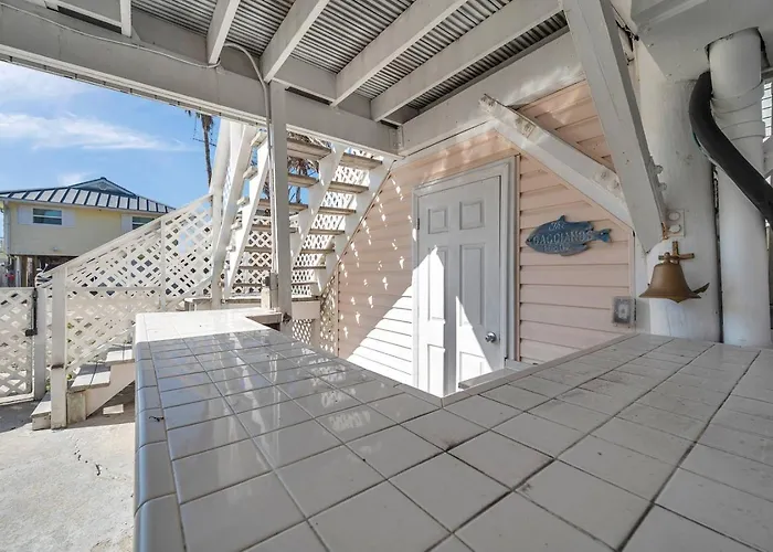 19802 Gulf Blvd Unit B Clearwater Beach