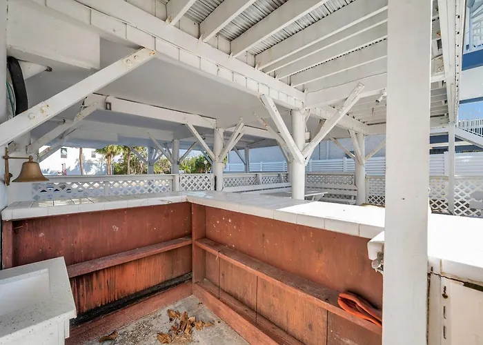 19802 Gulf Blvd Unit B *