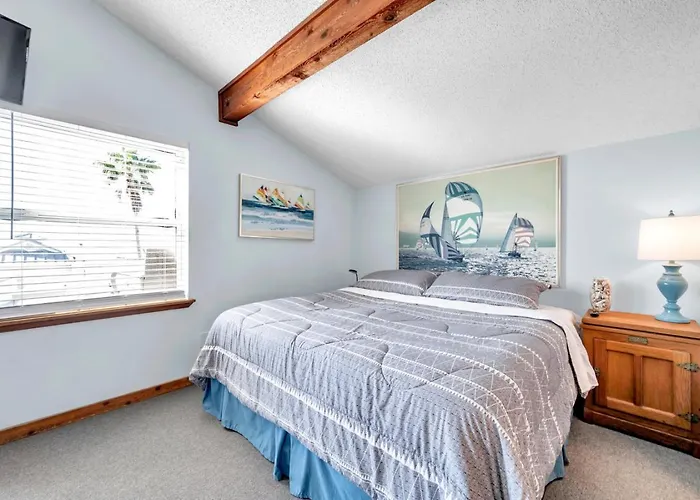 19802 Gulf Blvd Unit B *