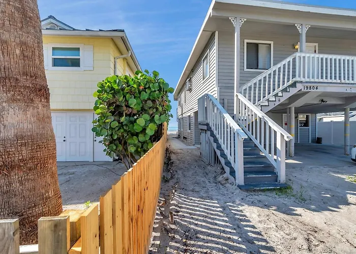 19802 Gulf Blvd Unit B * Clearwater Beach